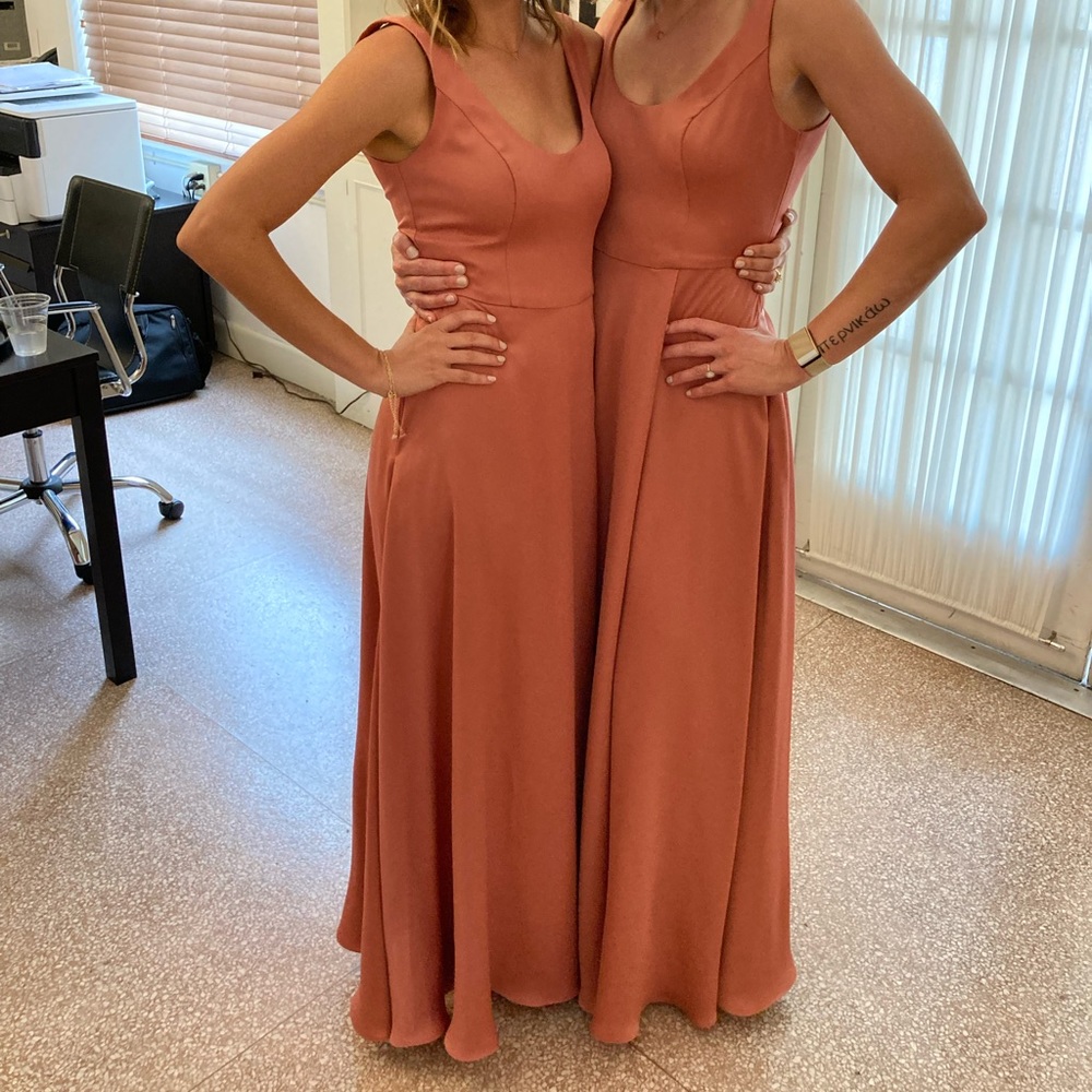 David’s Bridal Crepe-back satin scoop - Sedona